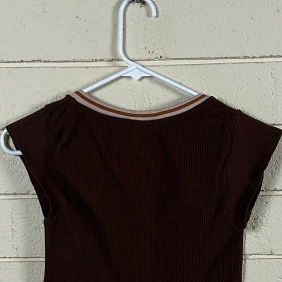 Urban Outfitters Brown Go for Gold Cropped Top size M/L - Picture 6 of 8